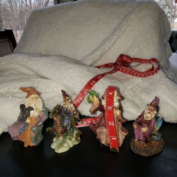 Wizards & Dragons (4 Figurines) - Picture 7 of 7